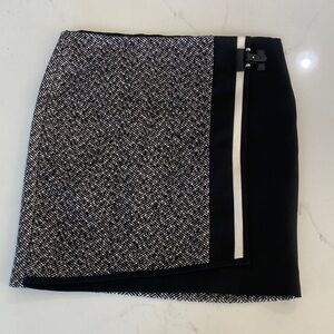 White House Black Market Monochrome Mini Skirt